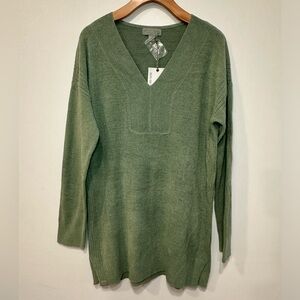 Barefoot Dreams Cozychic Ultra Lite V neck tunic